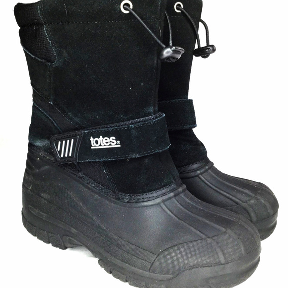 totes boys snow boots